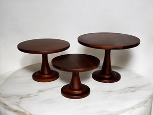 Support à gâteau réglable en bois, écologique et fait main, pour boulangeries et événements - Product Image 6