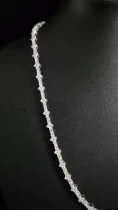 สร้อยคอแฟชั่นแบบ Cuban Link สไตล์ไมอามี ประดับเพชร VVS อย่างเต็มเส้น ดีไซน์กลับด้าน พร้อมเครื่องตรวจสอบเพชรและมอสซาไนต์ - Product Image 3