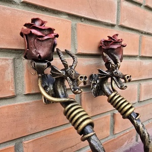 Poignée de porte en fer forgé à tête de dragon, design traditionnel, résistante à la rouille, installation facile, décorative pour porte/porte-faillette - Product Image 4