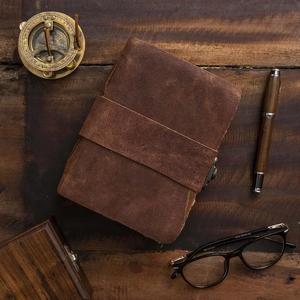 Carnet artisanal en cuir fait main, reliure rustique, cousu main, papier vintage à bords festonnés sans acide pour une utilisation durable - Product Image 2