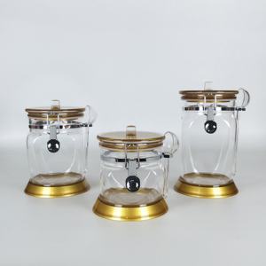 Recipiente hermético crylic con tapa y cuchara - Product Image 2