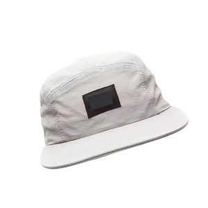Gorra Snapback al por Mayor Hecha con Material Transpirable y Duradero, Panel Frontal Estructurado, Diseño de Visera Plana, Moderna para Uso Diario - Product Image 4