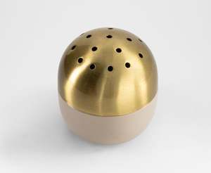 Quemador de incienso árabe Bakhoor, Mabkhara de mármol, quemador de incienso Oud con tapa perforada dorada, soporte de incienso tradicional de Oriente Medio - Product Image 1