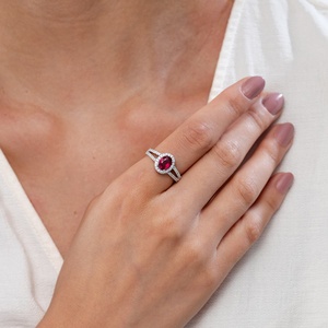 Anillo de Oro Sólido de 14k con Rubí de Corte Ovalado y Diamantes Pavé en Tallo Dividido, Joyería Fina Certificada, Anillo de Compromiso con Diamante Real SI/H - Product Image 2