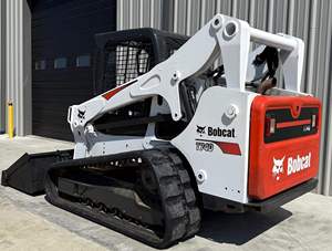 รถตักล้อยาง CAT 966H มือสอง เครื่องยนต์ดีเซล 74 แรงม้า รับน้ำหนักได้ 90 ตัน รถตักแบบสกิดสเตียร์ มอเตอร์เสริมแบบไหลมาตรฐาน พร้อมลูกปืน - Product Image 3