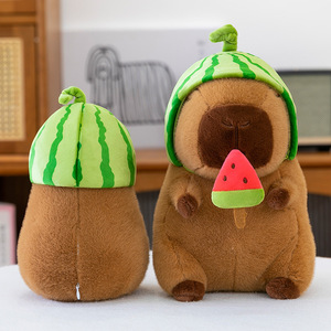 Aika Simpatico Peluche di Capibara con Cappello a Forma di Anguria, Giocattolo Morbido Creativo da Abbracciare, Regalo - Product Image 2
