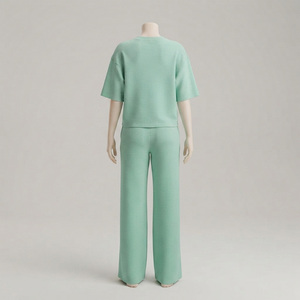 Ensemble de salon 2 pièces vert menthe pour femme, manches courtes, col classique, taille élastique, satin écologique, tenue décontractée, saison hiver - Product Image 3