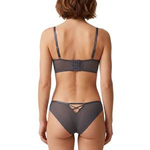 Completo Intimo Floreale in Pizzo Grigio Scuro con Ferretto, Reggiseno con Anello Metallico e Spalline Incrociate Frontali, e Perizoma G-String - Collezione <span class=keywords><strong>Boudoir</strong></span> - Product Image 3