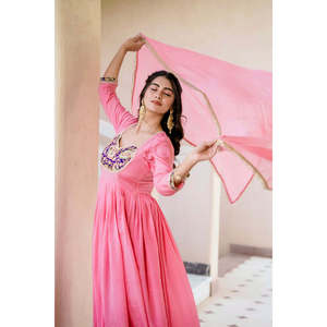 Conjunto de ropa de fiesta de diseñador para mujer Vestido elegante con parte inferior y Dupatta para ocasiones especiales - Product Image 5