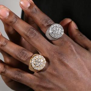 Bague Hip Hop en Or Sertie de Diamants de Laboratoire Taille Ronde, Grand Cluster, Style Signet, pour Hommes et Femmes, Cadeau Bijou pour Elle - Product Image 3