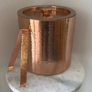 Cubetera Moderna de Metal con Acabado Pulido, Perfecta para Enfriar Vino, Champán y Cerveza, Enfriador de Bebidas Duradero - Product Image 3