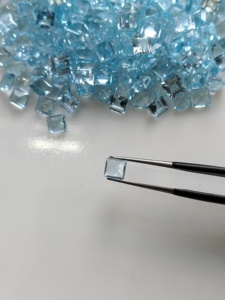Topacio Azul Cielo Natural de 5MM, Corte Cuadrado Escalonado, Piedras Preciosas Sueltas para Joyería - Product Image 3