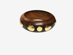 Brazalete de Madera Hecho a Mano, Joyería Minimalista para la Muñeca, Brazalete Redondo Contemporáneo, Accesorio de Moda para Uso Diario - Product Image 3