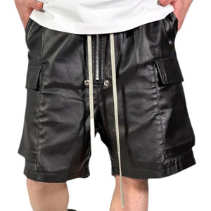 กางเกงขาสั้นคาร์โก้หนัง PU สไตล์สตรีทลำลองแบบมีเชือกผูกเอวและกระเป๋าเปิดโชว์ ผลิตตามสั่งสำหรับผู้ชาย - Product Image 1