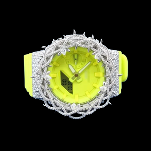 Reloj de Pulsera Digital Personalizado con Esfera Amarilla y Correa con Diseño de Bisel de Espinas de Diamantes para Hombre y Mujer - Product Image 2