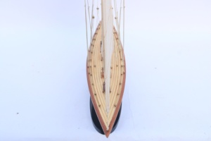 Modelo de Barco de Vela de Madera Hecho a Mano - Yate de Carreras Clásico Clase J con Acabado Pintado, Modelo a Escala para Decoración de Hogar u Oficina, Endeavour - Product Image 2