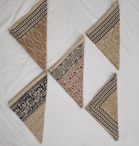 Pañuelo Cuadrado de Algodón Personalizado al por Mayor, Bandana con Estampado a Mano, Logotipo Personalizado, 53x53cm, Transpirable y Duradero para Primavera/Verano - Product Image 2