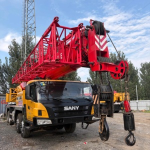 Grue hydraulique montée sur camion SANY STC500E5 de 50 tonnes, d'occasion, haute performance, modèle 2021, équipement de construction mobile - Product Image 1