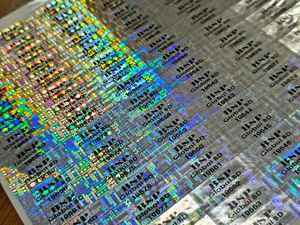 Autocollant de code-barres anti-contrefaçon holographique 3D en PET à gratter pour téléphones portables, écouteurs, haut-parleurs et appareils photo - Product Image 2