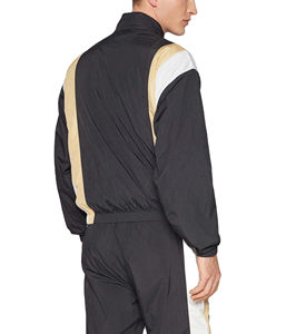 Conjunto deportivo personalizado transpirable para hombre, con cremallera, de poliéster y nailon, de dos piezas, cortavientos, conjunto corto, chándal para hombre. - Product Image 2