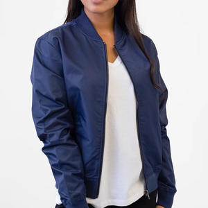 Blouson Bomber Femme Décontracté avec Broderie et Options de Logo Personnalisé, Tissu Imperméable à Mémoire de Forme, Fermeture Éclair pour Usage Quotidien - Product Image 4