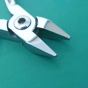 Alicates de Tweed de Alta Calidad para Odontología, Alicates de Ortodoncia para Doblar y Ajustar Alambres de Arco, para Procedimientos Quirúrgicos Dentales, con Certificación CE - Product Image 2