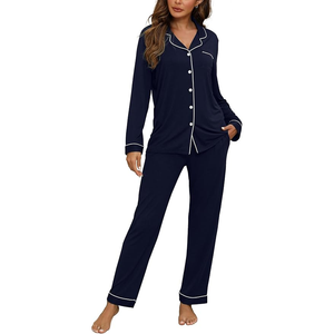 Pijama de satén de seda de 2 piezas para mujer, camiseta de manga larga con cuello en V, transpirable, con tirantes finos y estampado de letras, para verano - Product Image 4