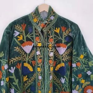 Veste en coton Suzani indienne faite à la main, veste courte brodée à la main, manteau unisexe, veste courte Suzani faite à la main - Product Image 4