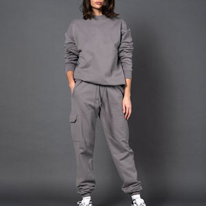 Ensemble de veste pour femmes, veste de sport de haute qualité, veste à fermeture éclair à manches longues avec short, ensemble de veste 2 pièces pour femmes - Product Image 4