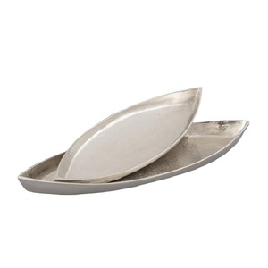 Bandejas de Aluminio Doradas de Calidad Premium para Uso Doméstico y en Restaurantes, Bandejas para Servir Comida, Aperitivos y Decoración - Product Image 1