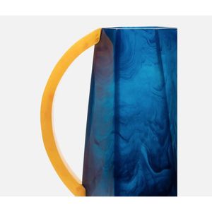 Pichet à eau en résine effet marbre élégant, fait main, avec poignée, vaisselle moderne pour la maison, la salle à manger et la cuisine - Product Image 6