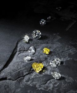 Diamant de laboratoire CVD, taille radiant, coussin, poire, carrée, idéal pour la création sur mesure, avec certificat IGI - Product Image 1