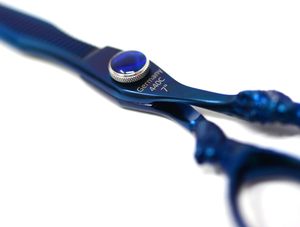 Ciseaux de coiffure professionnels légers en acier inoxydable 440C de 7 pouces avec manche bleu dragon pour la coupe et l'éclaircissement des cheveux - Product Image 5
