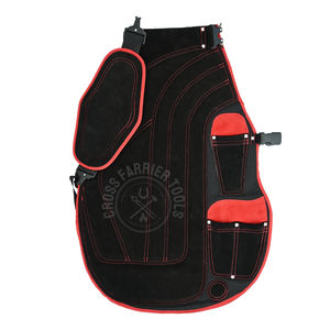 Tablier de cordonnier avec longues jambières, ceinture ajustable, boucle robuste, panneaux en maille ventilée, poches de rangement pour couteaux, porte-clous - Product Image 1