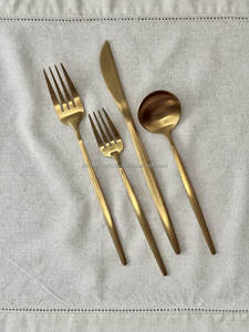 Ensemble de couverts classiques dorés, finition laiton poli miroir, ustensiles de table pour la maison et la cuisine - Vente en gros B2B, export - Product Image 2