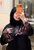 Abaya noire de luxe brodée avec des manches à fleurs et des perles, col haut, manches longues, style Dubaï, robe pour femmes