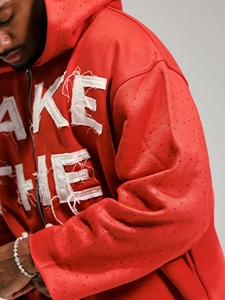 Sweat à capuche zippé en molleton épais personnalisé OEM en gros avec broderie effet vieilli et manches ornées de strass - Product Image 5