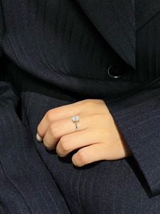 Bague de fiançailles en or blanc 14 carats avec diamant de laboratoire, halo caché, sertissage à griffes, 1,00 carat, clarté VS+, couleur D-F, bague de mariage pour femme - Product Image 3