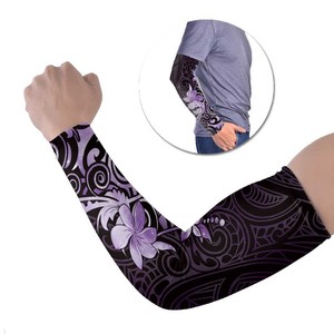 Camiseta unisex de manga larga con protección UPF50+ y estampado de camuflaje morado sólido, de seda helada con transferencia por sublimación y detección de agujas. - Product Image 1