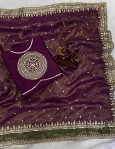 Sari Reversible de Viscosa Bordado y Adornado Estilo Bollywood para Mujer KV (Marrón Verde Oscuro) para Bodas - Product Image 6
