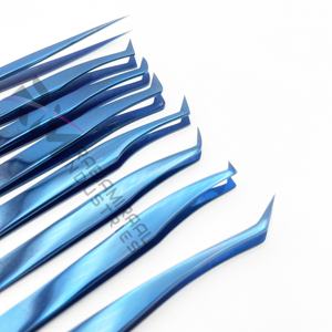 Pince à épiler pour extensions de cils RMI Super Qualité, couleur bleu plasma, 8 pièces, prise plate - Product Image 5