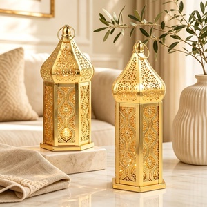 Juego de Lámparas Marroquíes Doradas de Lujo con Portavelas de Metal con Filigrana Intrincada para Decoración de Mesa en Bodas, Ramadán y el Hogar - Product Image 1