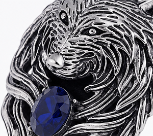 Pendentif Tête de Loup Premium Fait Main Texture Fourrure Centre en Saphir Bleu Argent Oxydé Bijou Hip Hop Tendance pour Homme Cadeau - Product Image 4
