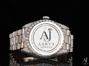 AARVA JEWELS นาฬิกาเพชรหรูหราสำหรับผู้หญิง 38 มม. สายสแตนเลสทรงกลม จอแสดงผลควอตซ์แบบอะนาล็อก ตัวล็อคแบบพับได้ - Product Image 1