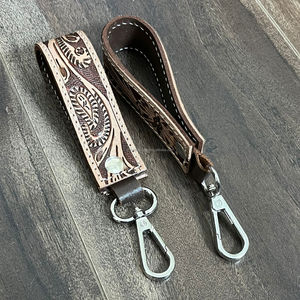 Llavero de Cuero Hecho a Mano Personalizado al por Mayor a Precio de Fábrica, Llavero de Cuero Genuino de Lujo con Clip para Llaves para Mujer - Product Image 6