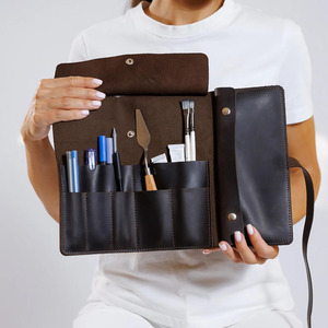 Estuche de Cuero Genuino para Artistas, Organizador de Pinceles y Lápices, Multibolsillos, Hecho a Mano, con Logotipo Personalizado, Precio al por Mayor - Product Image 1