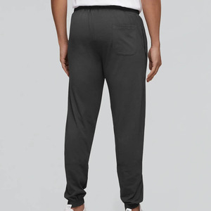 Sweatpants pour hommes avec logo personnalisé à faible MOQ, taille élastique avec cordon de serrage, joggers décontractés pour hommes en gros avec poches latérales à prix bas - Product Image 2