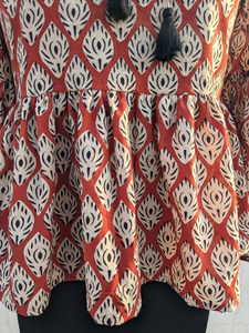 Top Casual de Algodón con Bordado Floral y Estampado a Mano para Viajes, Cenas y Citas, Método de Tejido No Tejido - Product Image 4