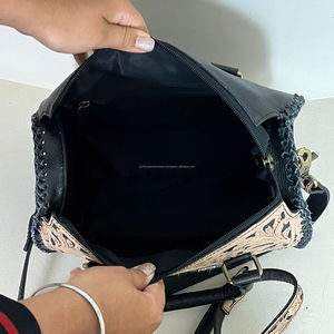 Ensemble de sacs de voyage et de week-end en cuir de vachette fait main, motif pique, collection Super Septembre, vente flash - Product Image 6