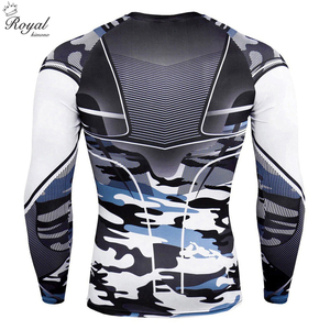 เสื้อรัดกล้ามแขนสั้น MMA & BJJ แบบ OEM ปรับแต่งได้ เสื้อรัดกล้ามแขนสั้น MMA & BJJ ออกแบบเองได้ ผ้าโพลีเอสเตอร์ บริการ OEM - Product Image 5